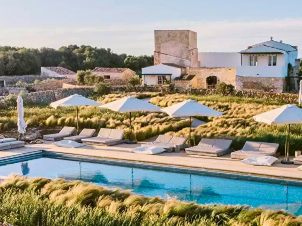 piscina en menorca