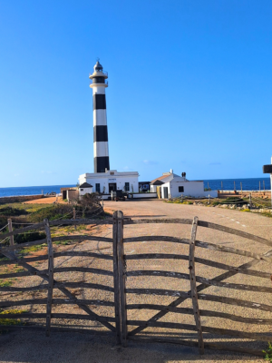 faro cala de bosch