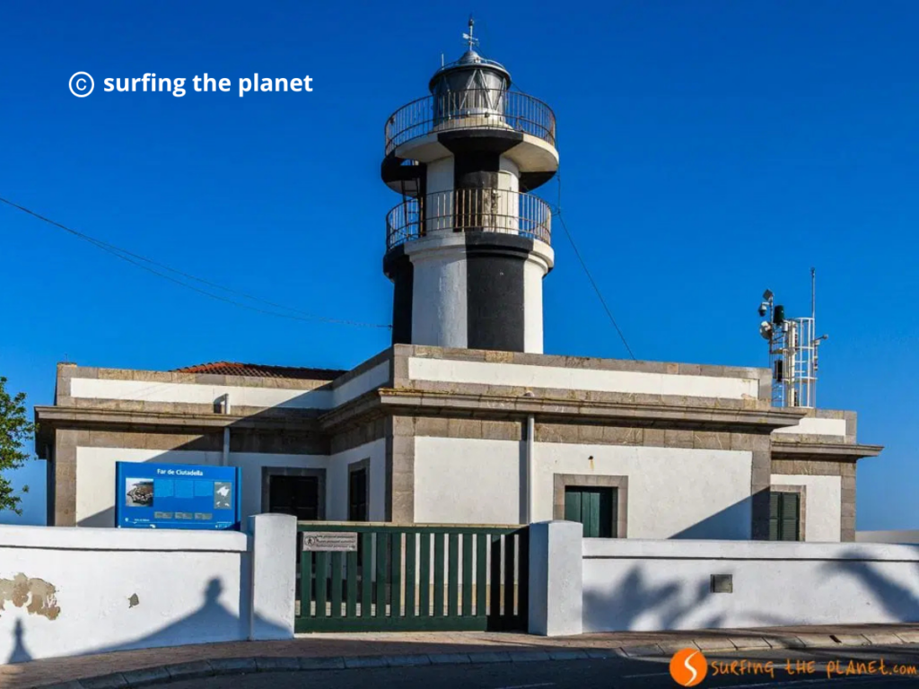 Faro de Sa Farola