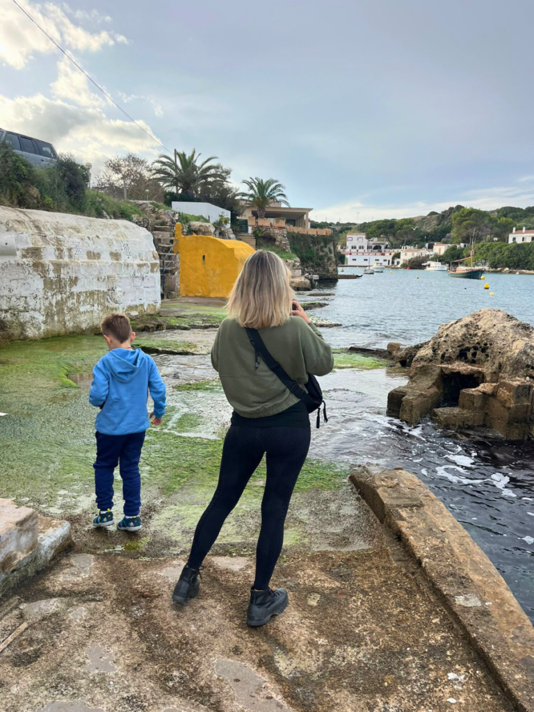 paseo en menorca en invierno